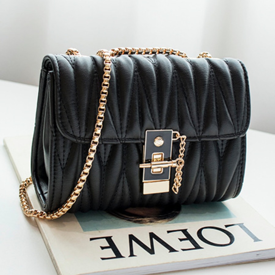 

Lovely Casual Chain Strap Black Crossbody Bag