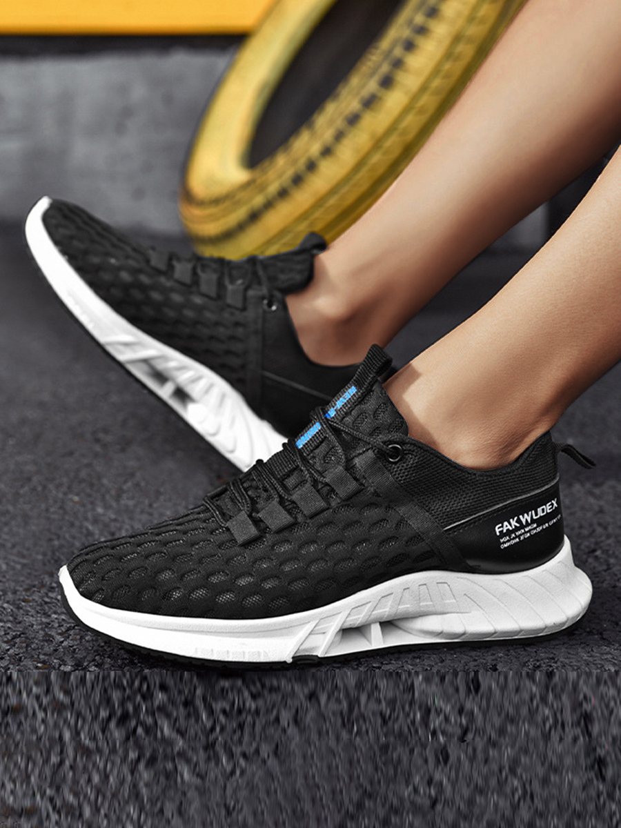 

Lovely Men Street Mesh Front Black Sneakers