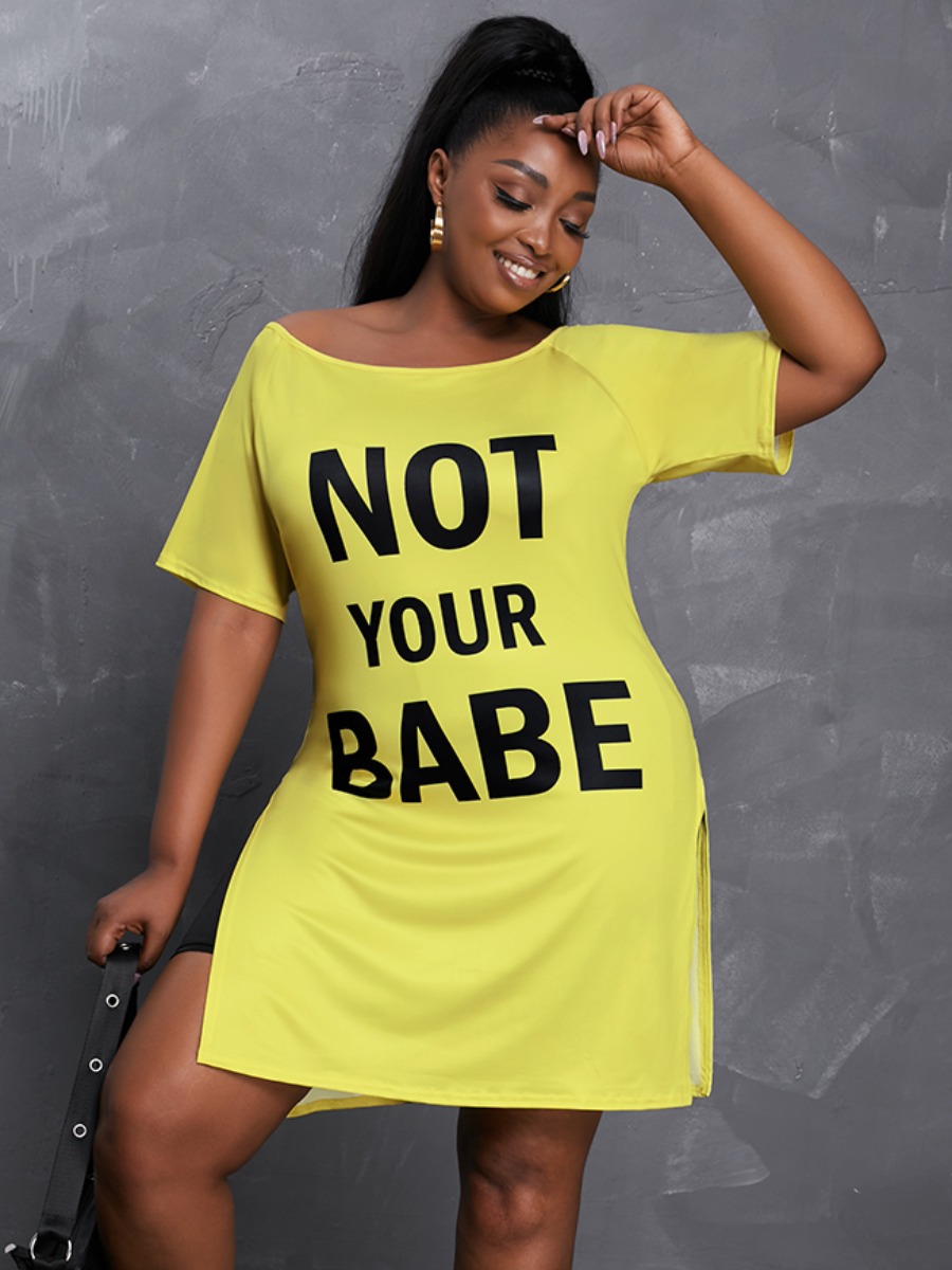 

Lovely Plus Size Casual Letter Print Slit Yellow T-shirt