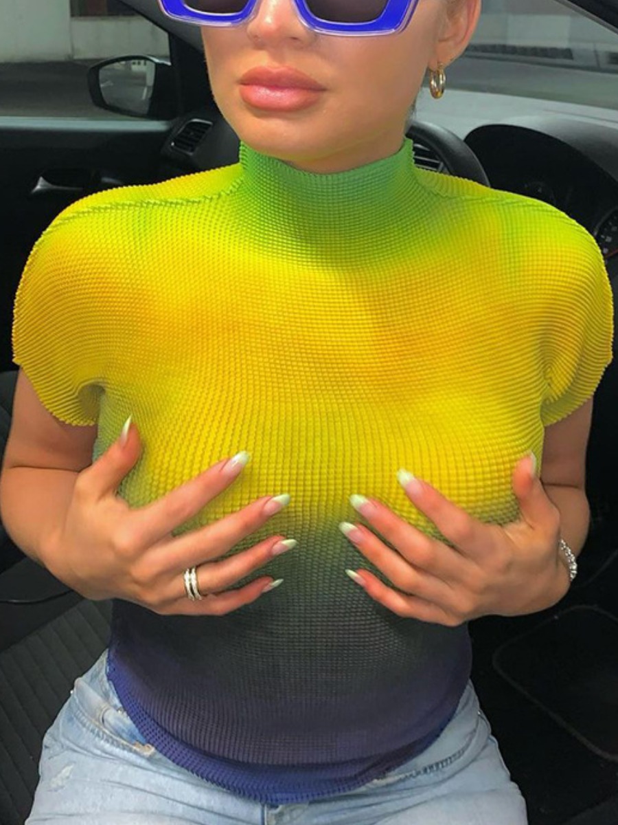 

Lovely Street Gradient Rib-Knit Yellow T-shirt