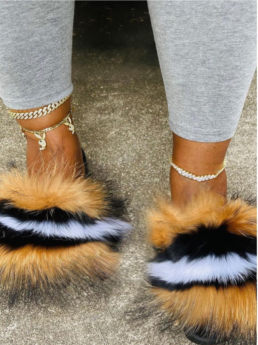 

LW Casual Fluffy Yellow Slippers