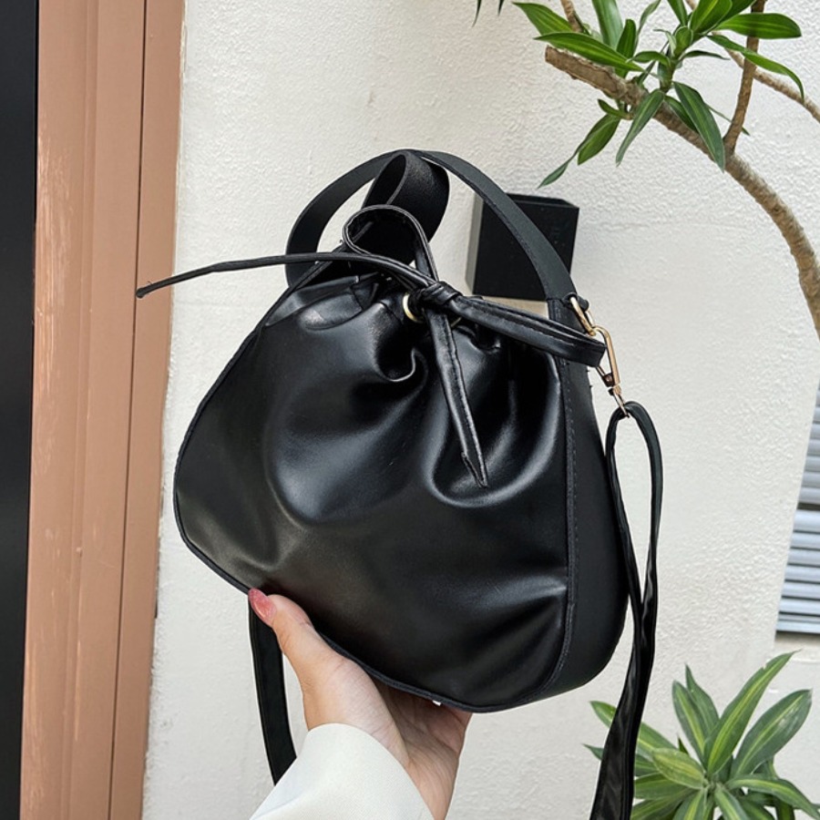 

LW Casual Drawstring Black Shoulder Bag