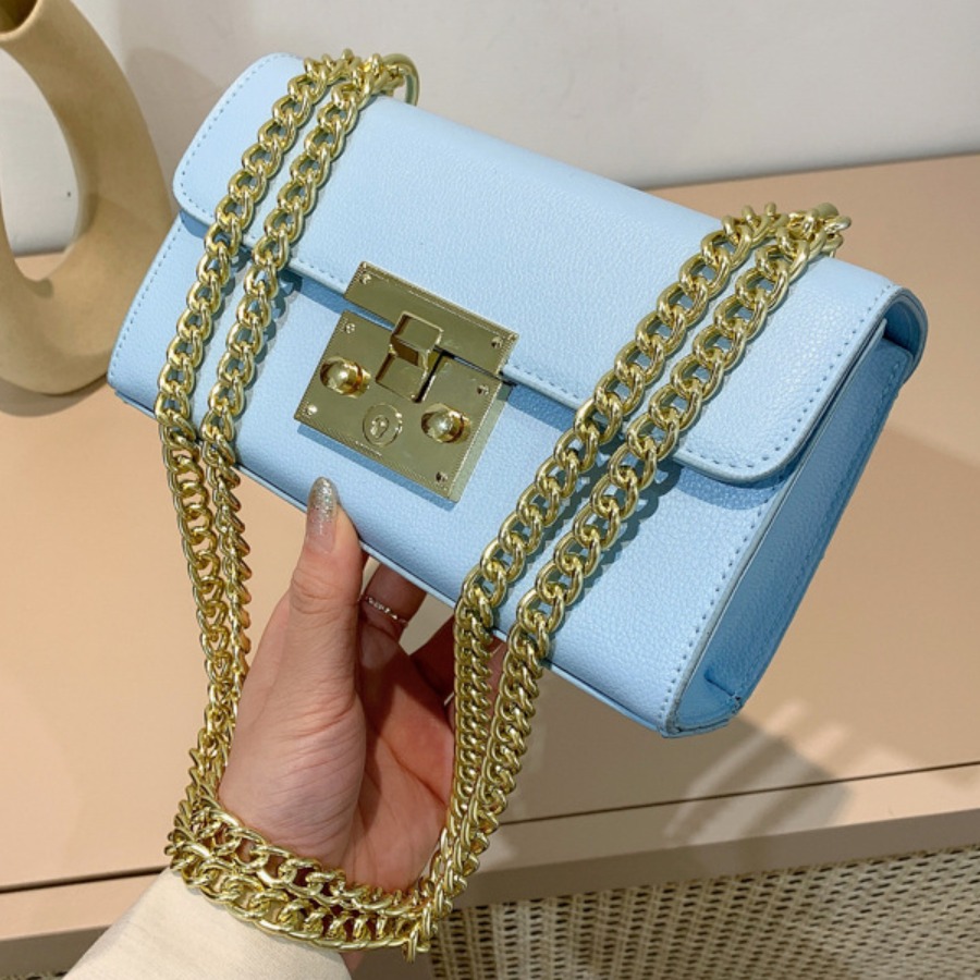 

LW Chain Strap Lock Shoulder Bag, Blue