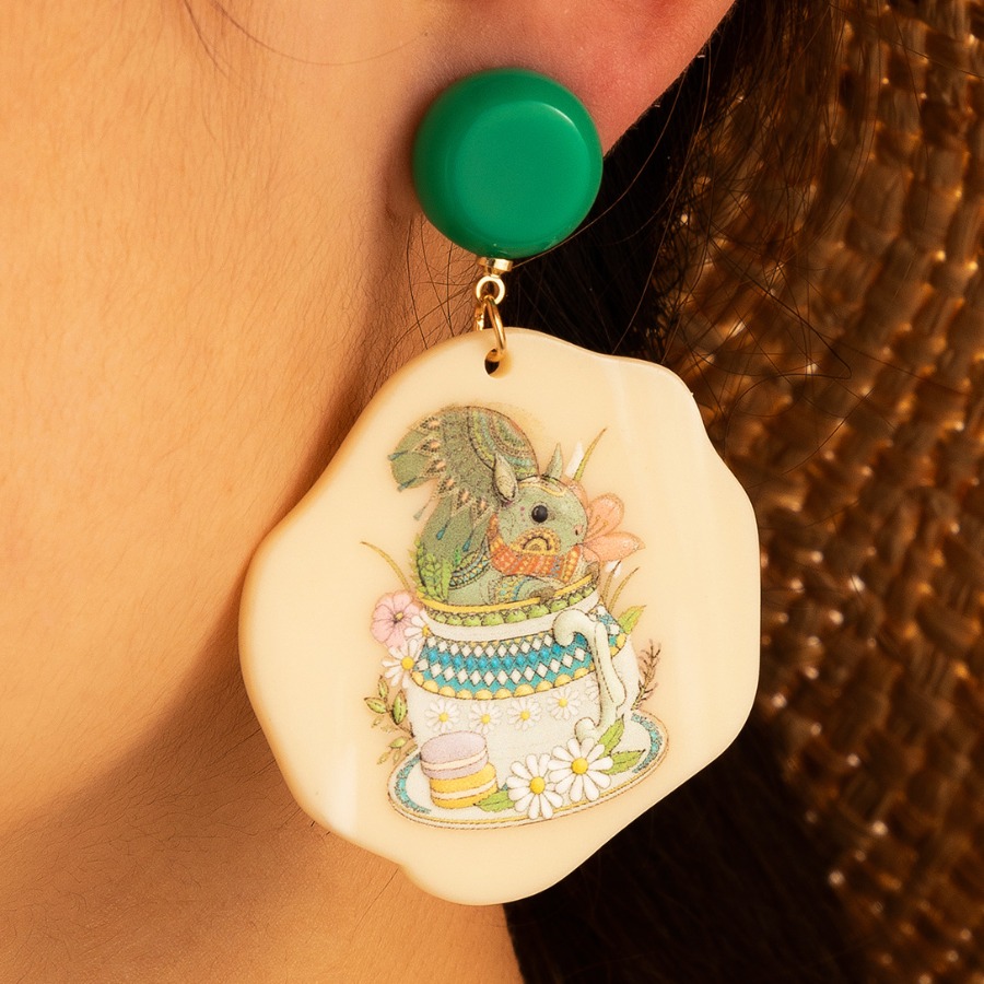 

Lovely Cartoon Floral Decoration Earring, Beige