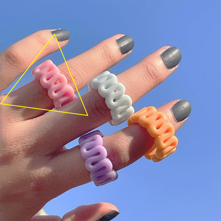

LW Hollow Salad Strip Ring, Pink
