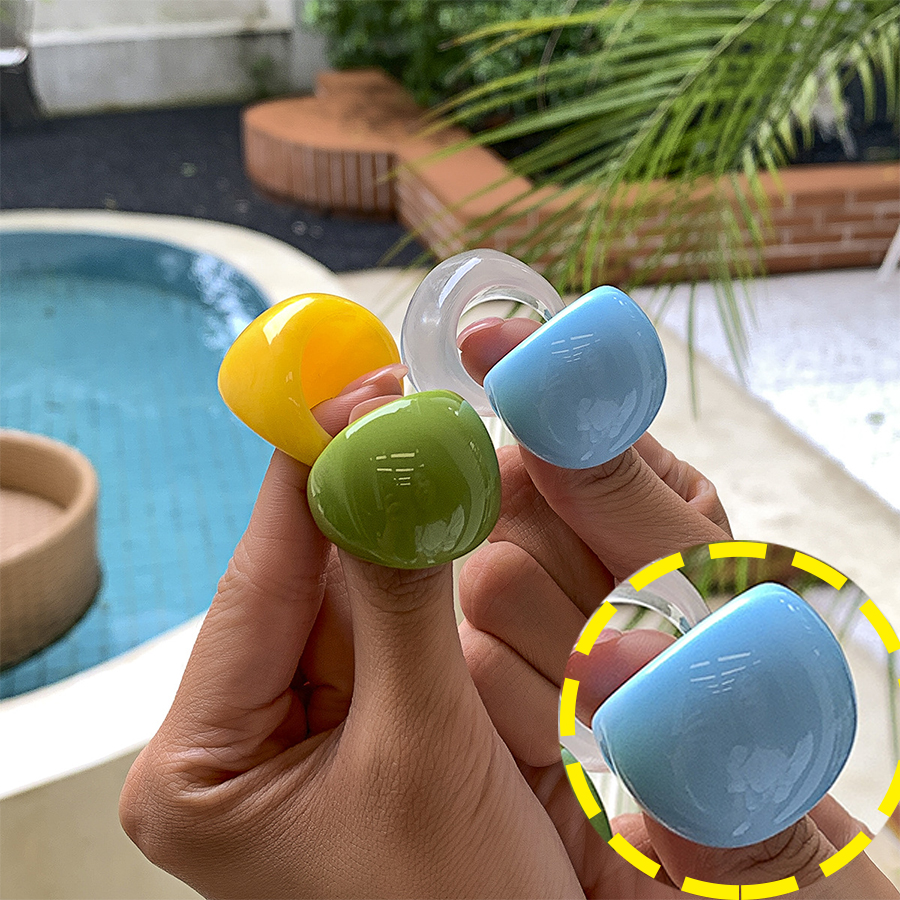 

LW Semicircular Resin Ring, Blue