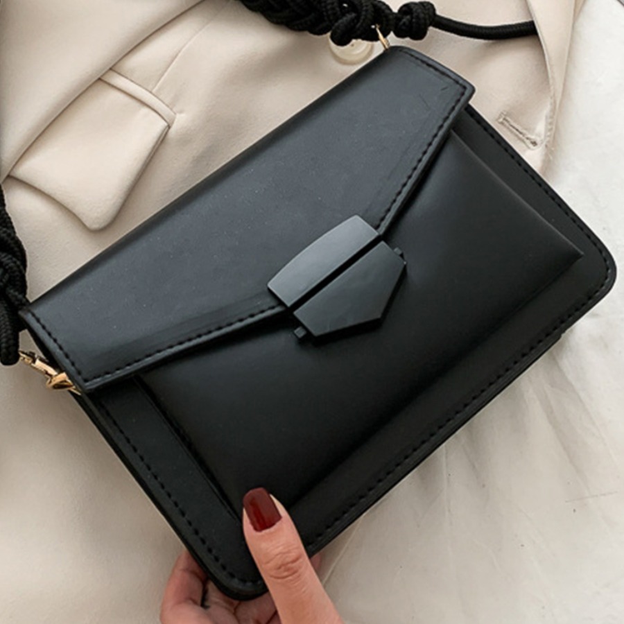 

Lovely Metal Accessories Decoration Crossbody Bag, Black