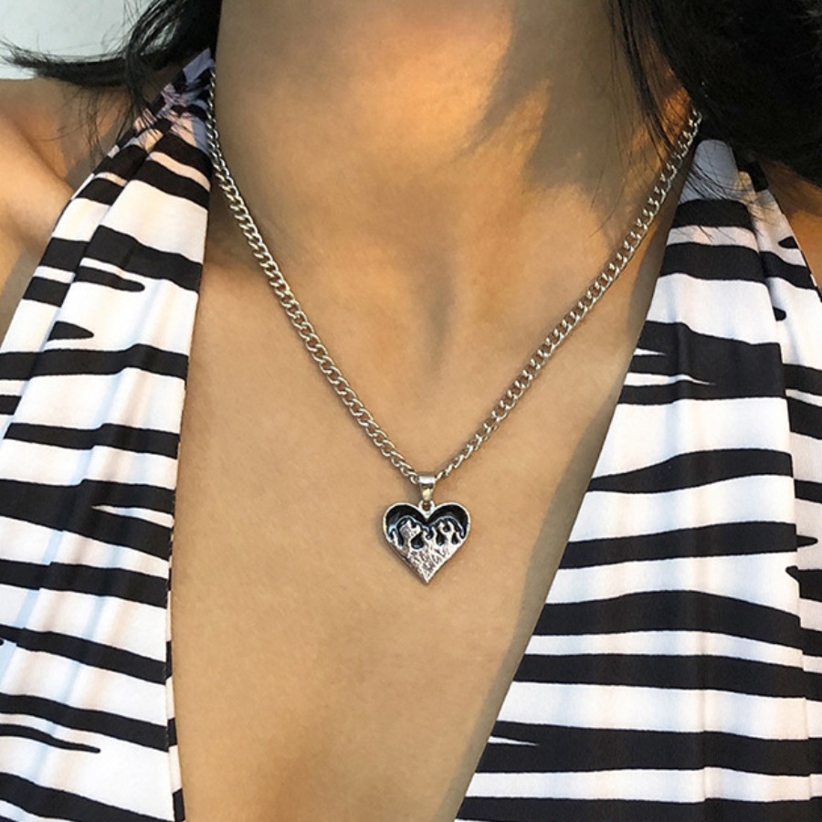 

LW Heart Drop Oil Necklace, Silver