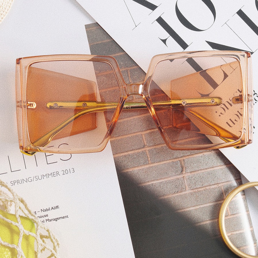 

LW Wide Frame Sunglasses, Pink