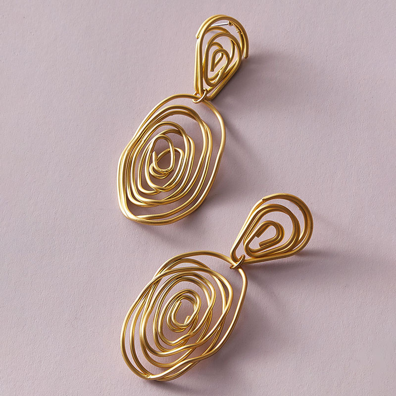 

LW Spiral Ring Detail Earring, Gold