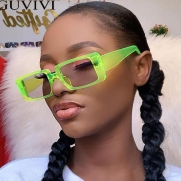 

LW Casual Rectangular Green Sunglasses