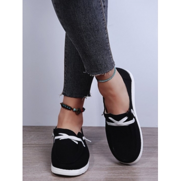 

LW Lace-up Round-toe Flats, Black