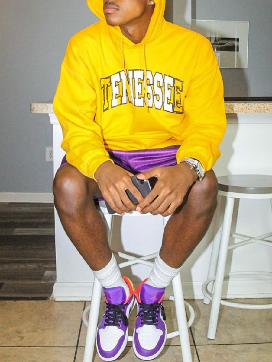 

LW Men Letter Print Oversized Hoodie, Yellow