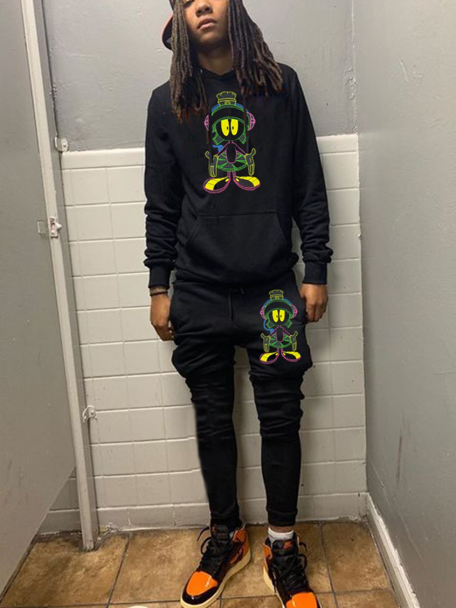LovelyWholesale Men Cartoon Print Kangaroo Pocket Tracksuit Set Fall Long Sleeve Casual Appliques Hooded Collar Spring Summer 2024