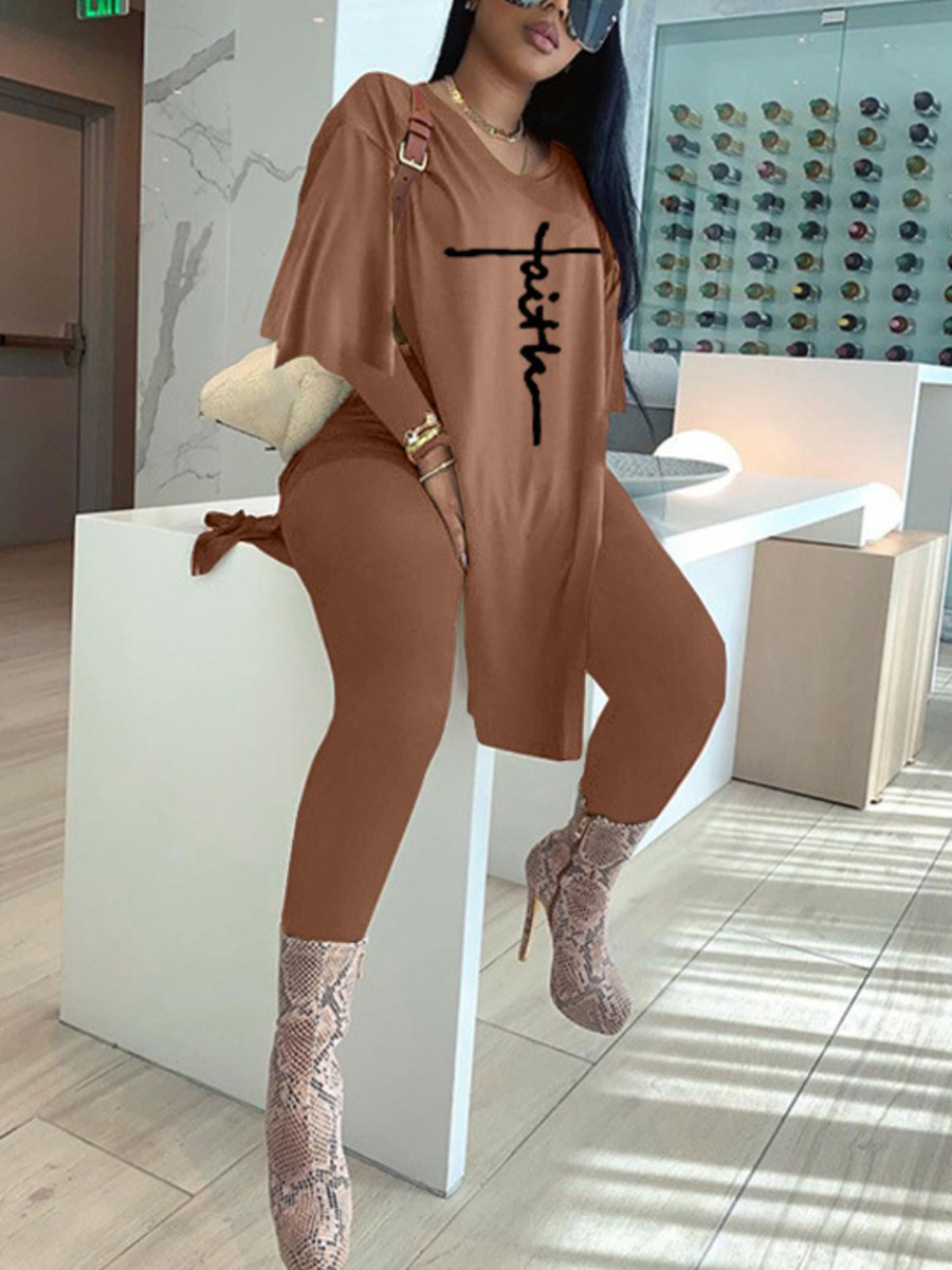 

LW Letter Print Side Slit Pants Set, Brown