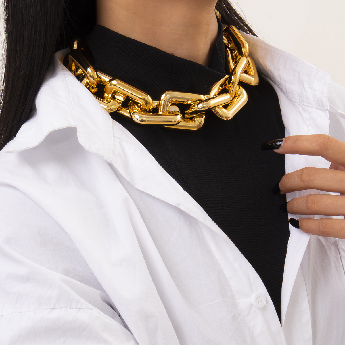 

LW Hollow-out Chain Necklace, Gold