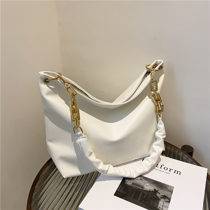 

LW Chain Strap Shoulder Bag, White