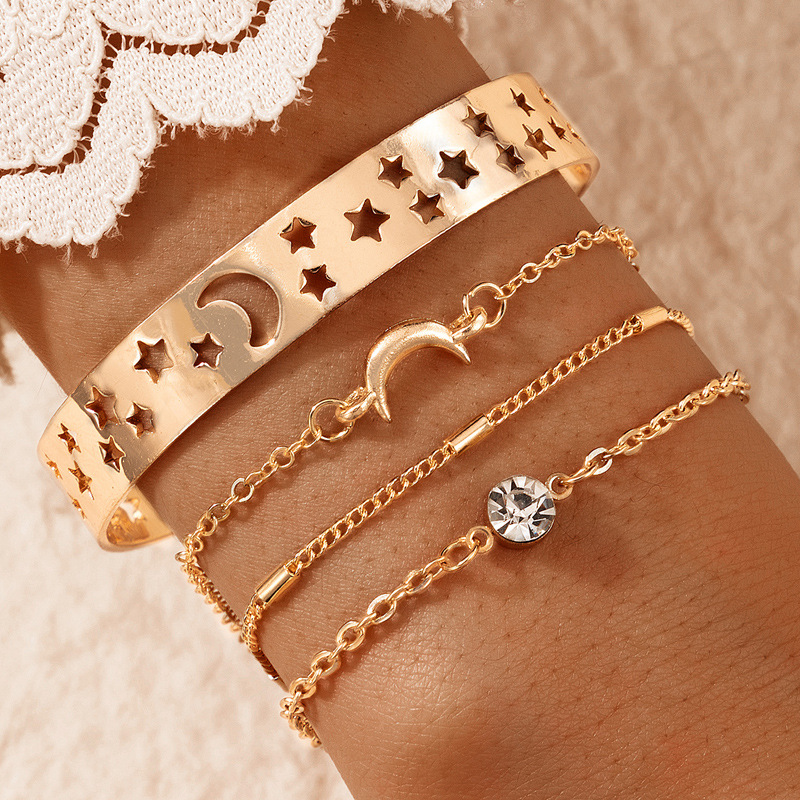 

LW 4 Pcs Hollow-out Star Moon Crystal Decor Bracelet, Gold