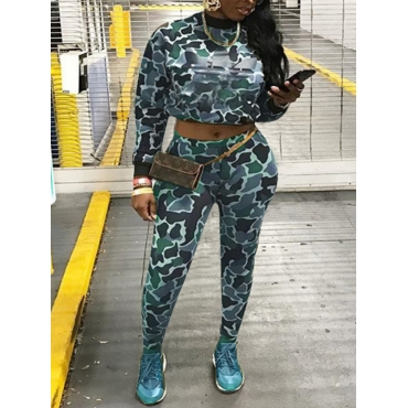 

LW Camo Print Crop Top Pants Set