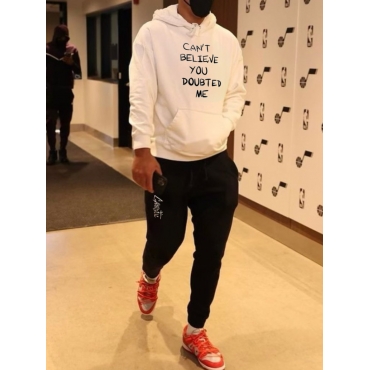 

LW Men Letter Print Kangaroo Pocket Sweatsuit Set, White