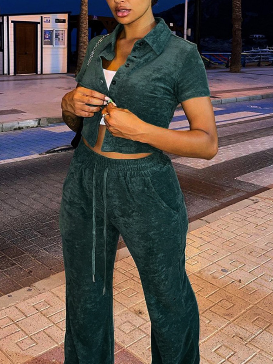 

LW Velvet Pocket Design Crop Top Pants Set, Green