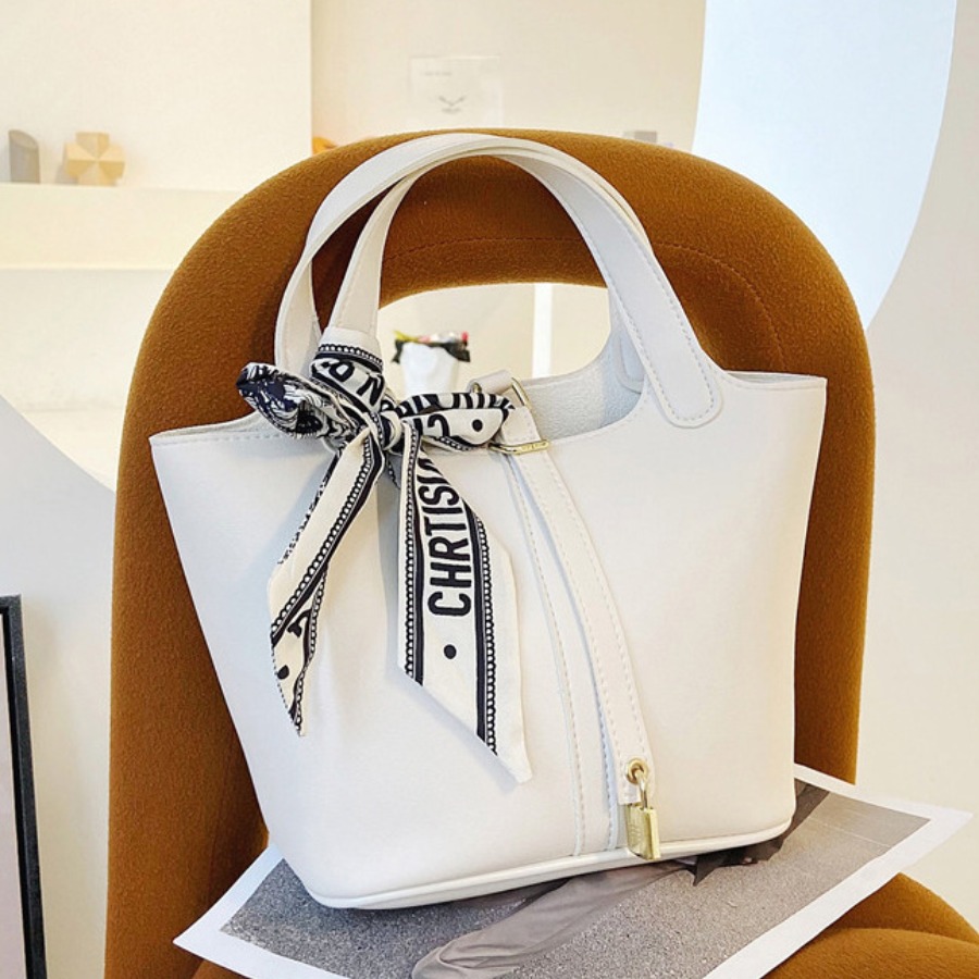 

LW Faux Leather Bow Bandage Design Basket Messenger Bag, White