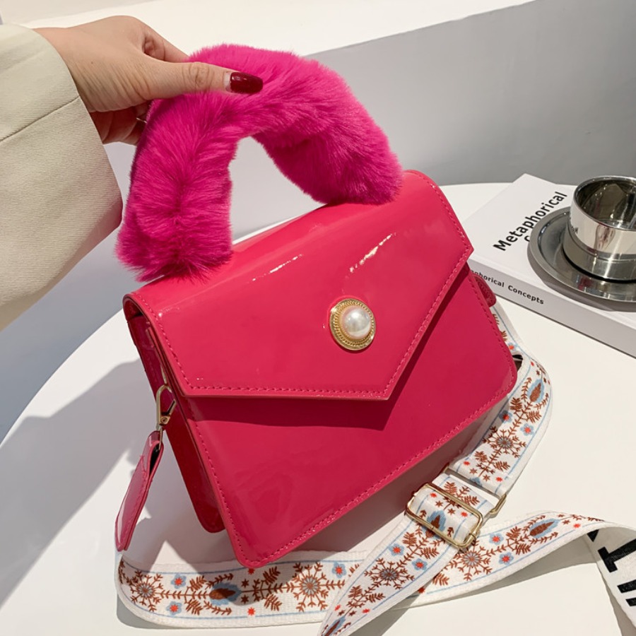 

LW PU Plush Solid Messenger Bags, Rose red