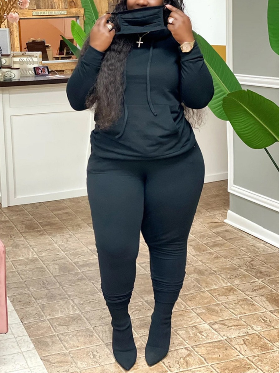 

LW Plus Size Kangaroo Pocket Tracksuit Set (With Face Mask), Black