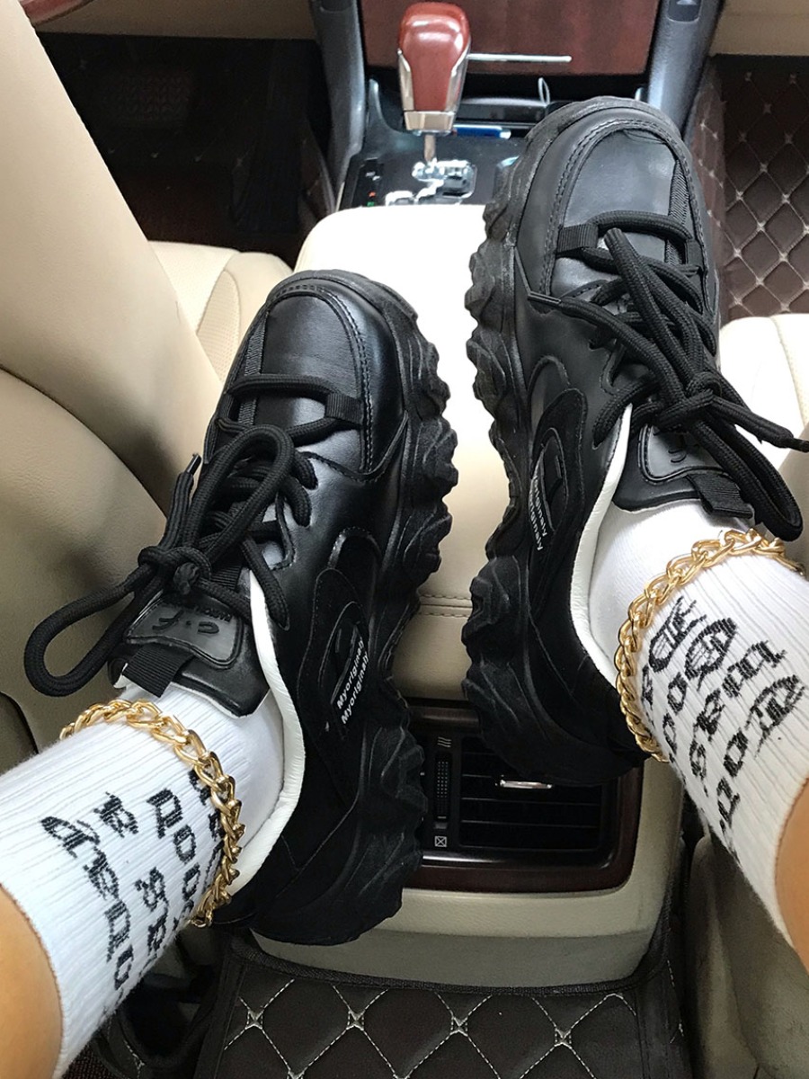 

LW Letter Patch Lace Up Sneakers, Black