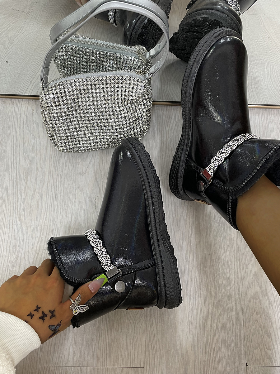 

LW Crystal Decor Warm Booties, Black