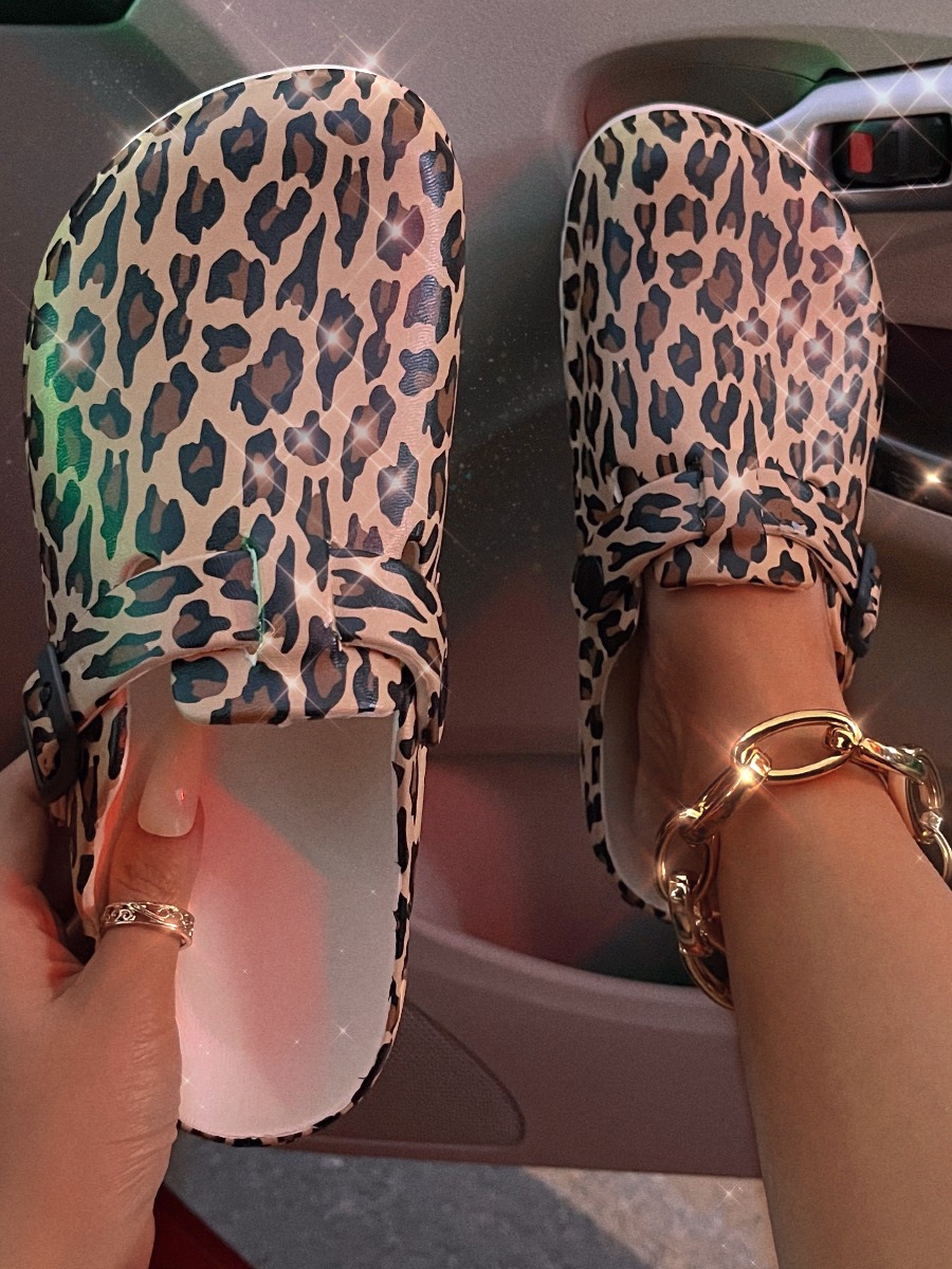 

LW Leopard Print Flats