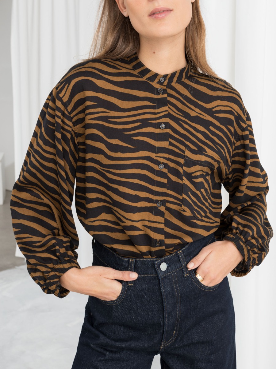 

LW Zebra Stripe Button Design Blouse