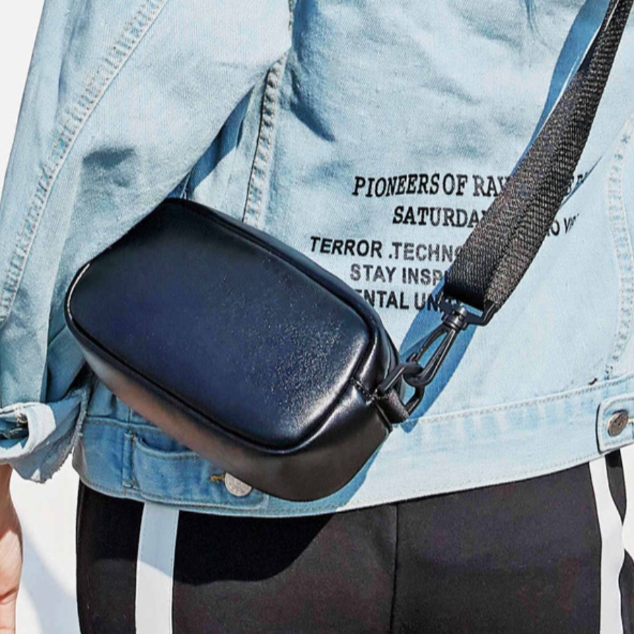 

LW BASICS Adjustable Strap Crossbody Bag, Black