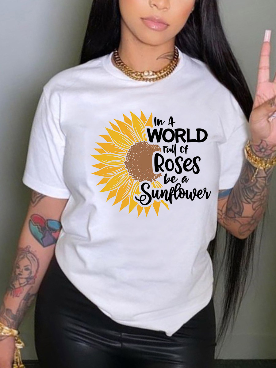 

LW Sunflower Letter Print T-shirt, White
