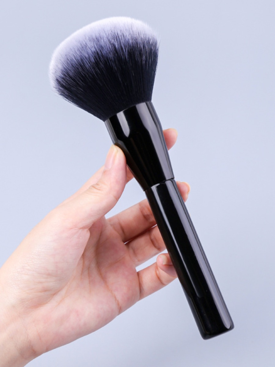 

LW 1-piece Makeup Brush, Black
