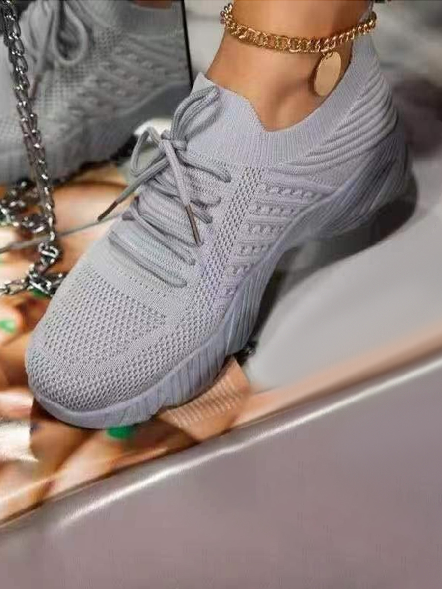 

LW Round Toe Breathable Sneakers, Grey