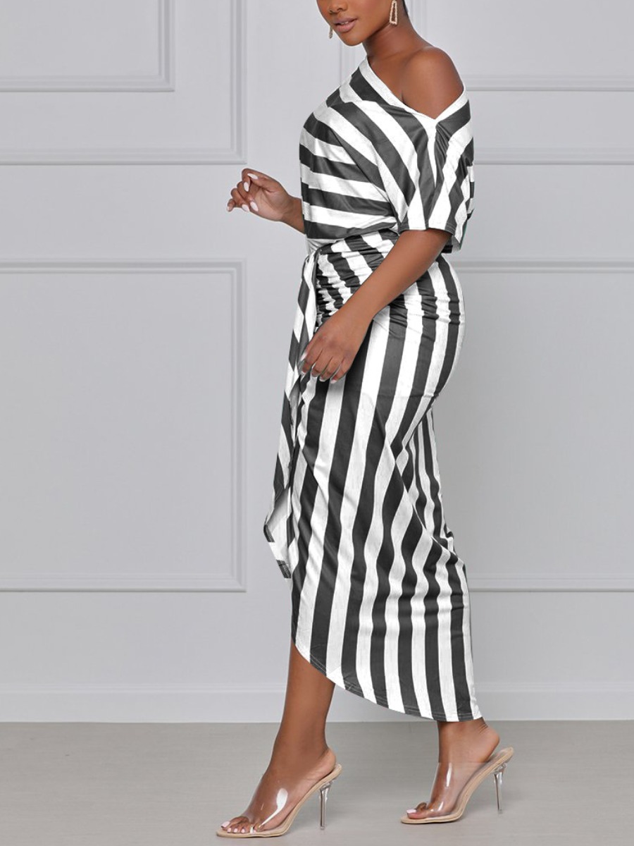 

LW Boat Neck Striped Fold Design Dress, Black