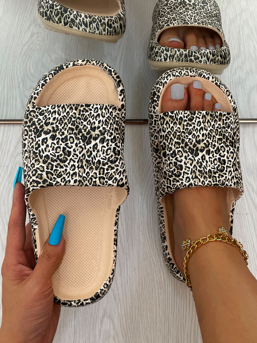 

LW Leopard Print Slides