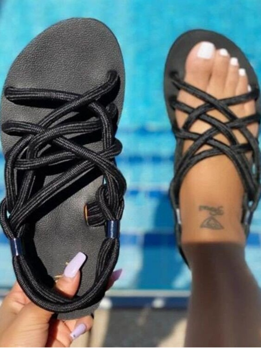 

LW Cross Strap Sandals, Black
