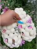 LW Peanut Design Letter Decor Slides