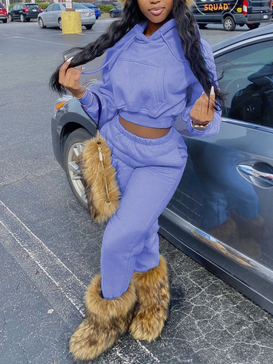 LovelyWholesale BASICS Hooded Collar Kangaroo Pocket Tracksuit Set Fall Long Sleeve Casual Pocket Design Hooded Collar Spring Summer 2024