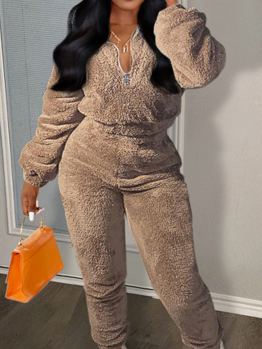 LovelyWholesale BASICS Zipper Design Regular Fit Teddy Pants Set Fall Long Sleeve Casual Zipper Design Turndown Collar Spring Summer 2024