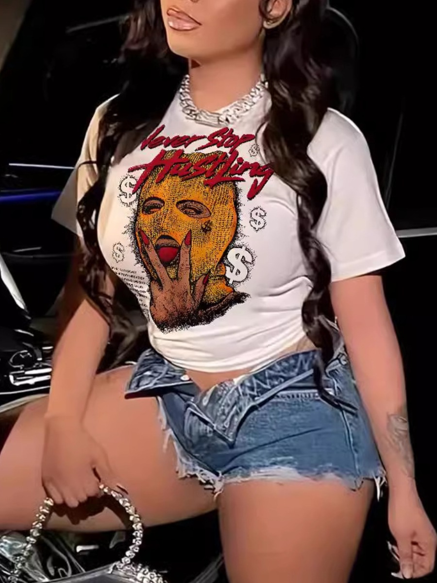 LovelyWholesale Plus Size Masked Face Letter Print T-shirt Summer Short Sleeve Casual Pattern Round Neck  5X Spring Summer 2024